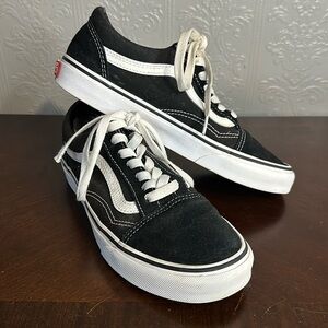 Black Suede Vans size 7.5